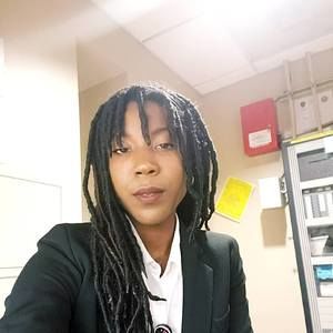 Meet your Posher, Jasmin